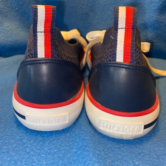 Tommy Hilfiger men’s size 8.5 sneakers like new - Picture 4 of 8